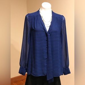 Vince Camuto striped Black & Blue long sleeve blouse, dress shirt with tie. SZ M
